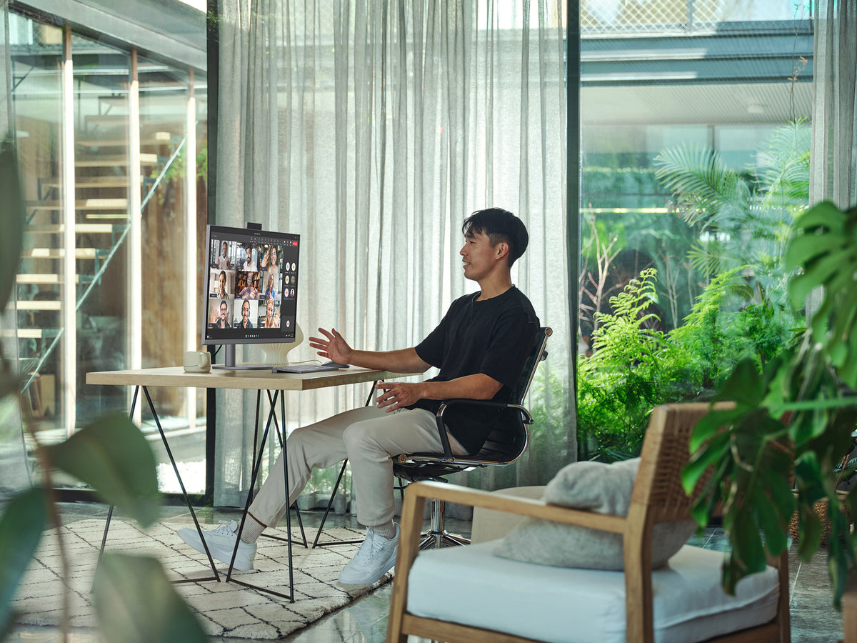 HP OmniStudio X All-in-One 32-c0010 PC